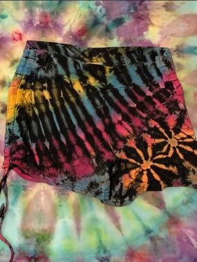 Gypsy Rose Black Tie-Dye Multicolor Shorts